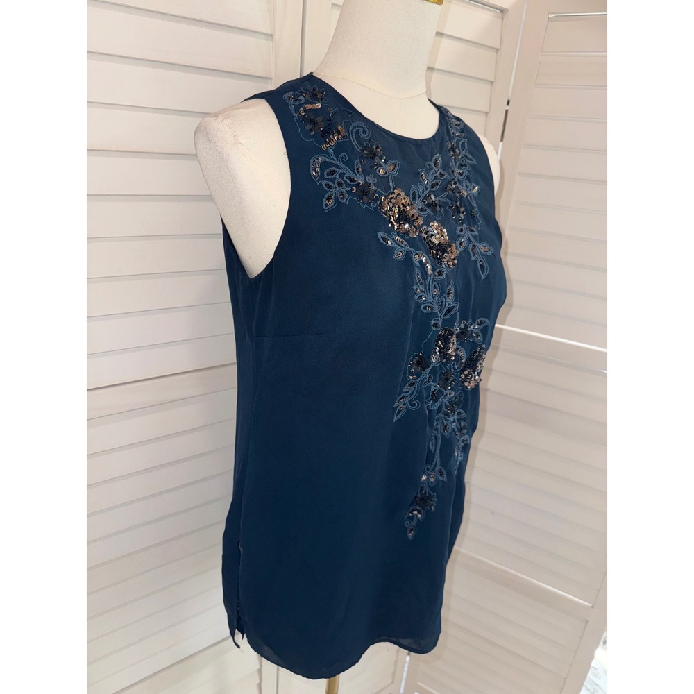 White House Black Market Blouse Women Teal Embroidered Sequin Sleeveless Size 4 - Picture 3 of 10